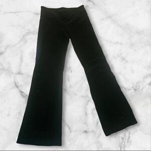 Lululemon Size 6 Black Groove Pants